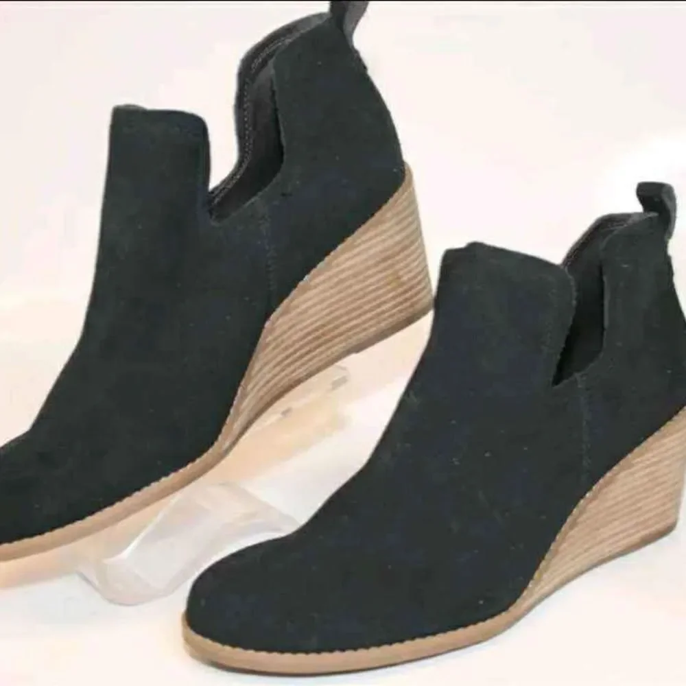 NEW TOMS Kallie Wedge Womens Black Suede Cutout Ankle Boot Size 9